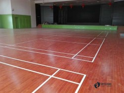 �Ҹ��w������ľ�ذ�ʩ��