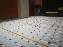 購買俄勒岡松舞臺體育場地地板哪個品牌好